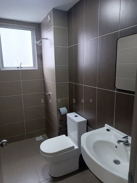 Kondominium untuk Dijual di Platinum Splendor Residence - Sky Say - Bathroom - PropertyGuru.com.my
