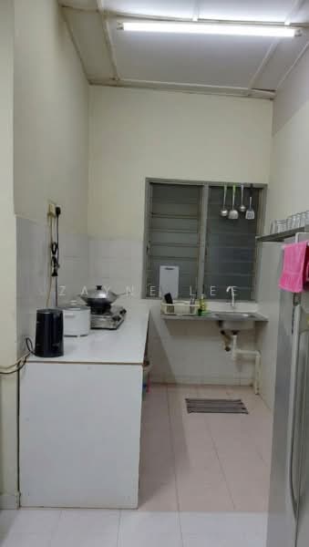 Apartment for Sale at Pangsapuri Putra Raya - Zayne Lee - Kitchen - PropertyGuru.com.my