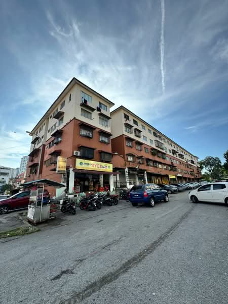 Apartment for Sale at Pangsapuri Putra Raya - Zayne Lee - Exterior - PropertyGuru.com.my