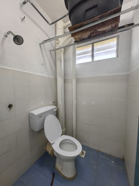 Flat for Rent at Desa Ixora - Amy Toh - Bathroom - PropertyGuru.com.my