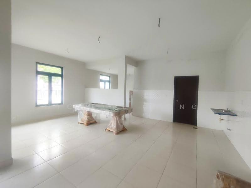 Rumah Teres 3-Tingkat untuk Dijual di Denai Alam (Shah Alam) - Michelle Chong - Dining room - PropertyGuru.com.my
