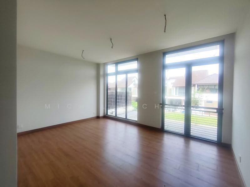 Rumah Teres 3-Tingkat untuk Dijual di Denai Alam (Shah Alam) - Michelle Chong - Room 1 - PropertyGuru.com.my