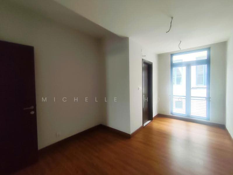 Rumah Teres 3-Tingkat untuk Dijual di Denai Alam (Shah Alam) - Michelle Chong - Room 4 - PropertyGuru.com.my