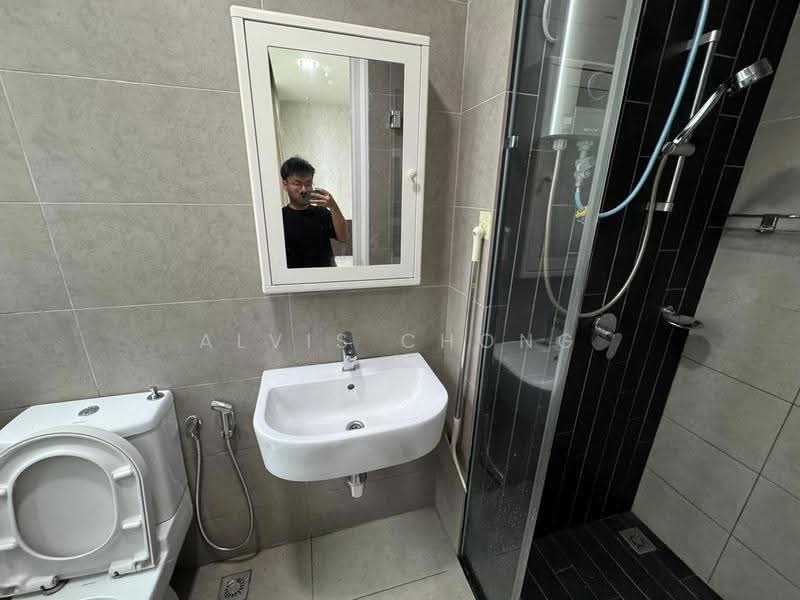 Service Residence for Rent at H2O Residences - Alvis Chong - Bathroom - PropertyGuru.com.my