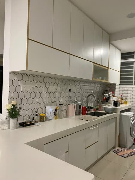 Kondominium untuk Dijual di Greenpark - Benz Low - Kitchen - PropertyGuru.com.my