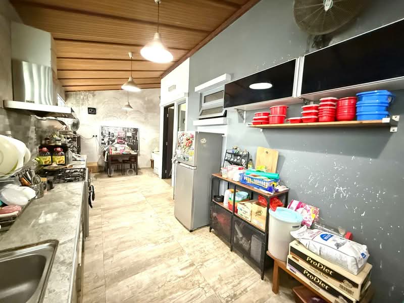 Rumah Berkembar untuk Dijual di Bandar Baru Bangi (Selangor) - Luqman Ramli - Kitchen - PropertyGuru.com.my