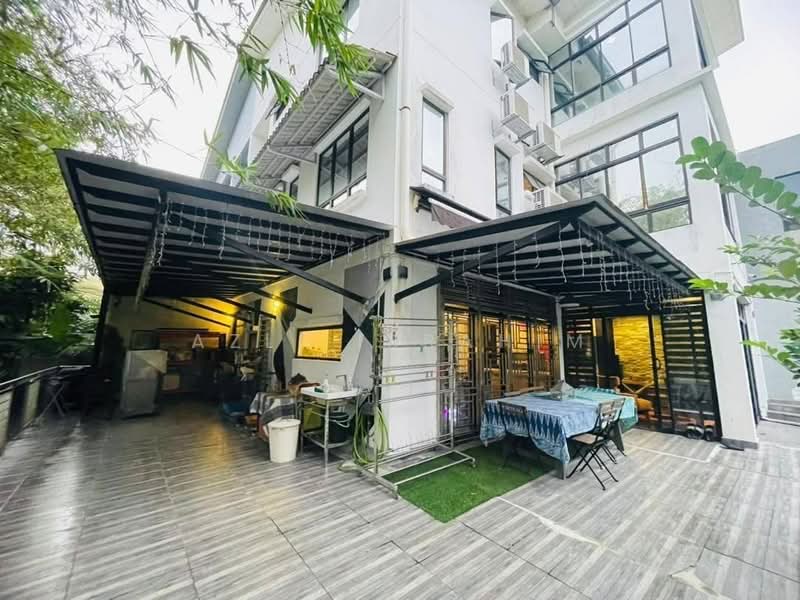 Semi-Detached House for Sale in Kajang (Selangor) - Azli Ibrahim - Exterior - PropertyGuru.com.my