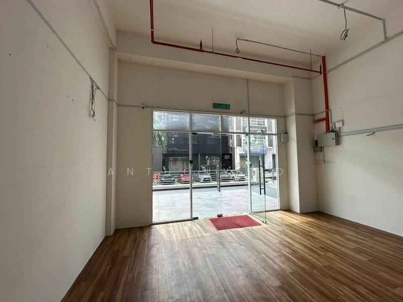 Shop for Rent in BANDAR PUCHONG JAYA (Puchong) - Anthony Ho - Entrance - PropertyGuru.com.my
