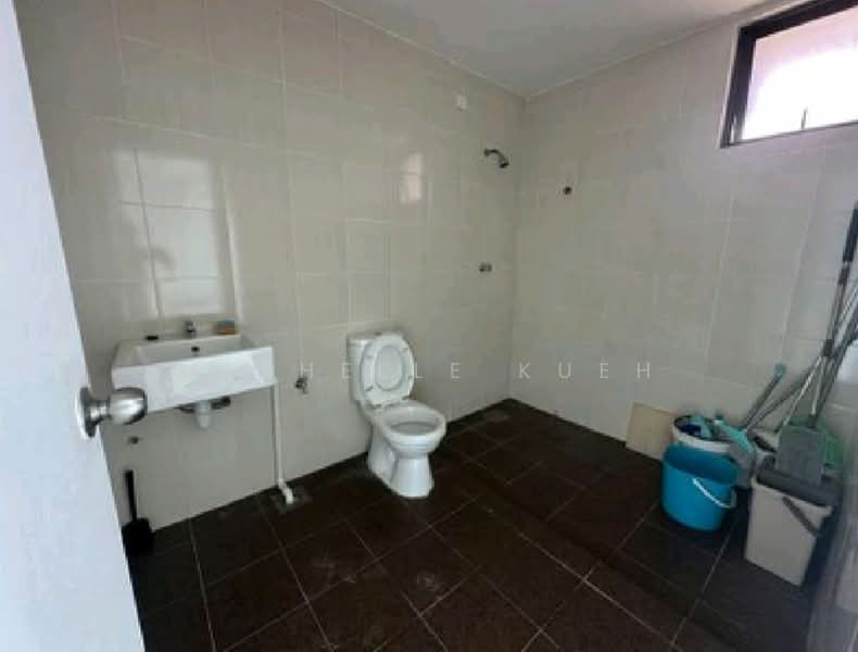 Soho for Rent in Bandar Puteri Puchong (Puchong) - Michelle Kueh - Bathroom - PropertyGuru.com.my