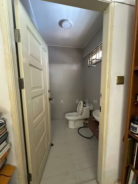 Semi-Detached House for Sale in Kuching (Sarawak) - Erica Bong - Bathroom - PropertyGuru.com.my