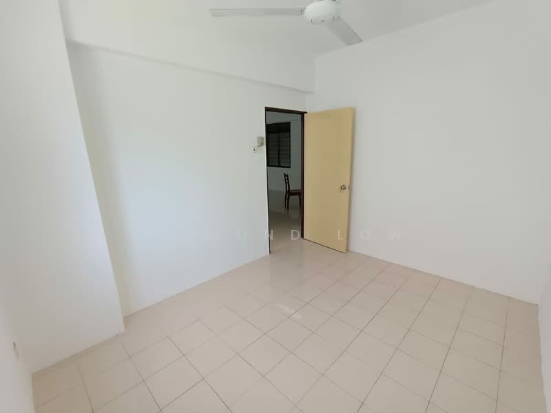 Apartment for Sale at Sri Aman Block C (Sri Aman Block 1 & 3) - Desmond Low - PropertyGuru.com.my