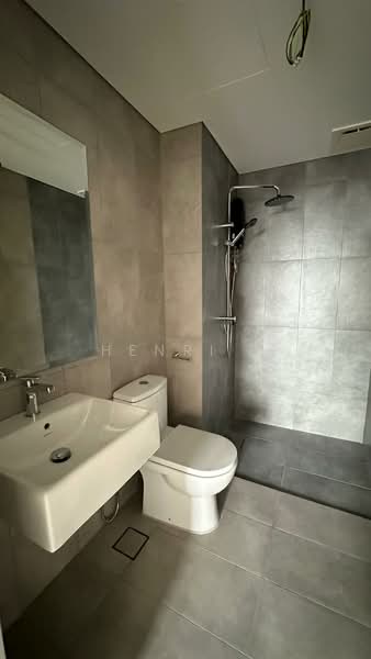 Kediaman Servis untuk Dijual di Teja @ Subang Jaya City Centre (SJCC) - HENRI . - Bathroom - PropertyGuru.com.my