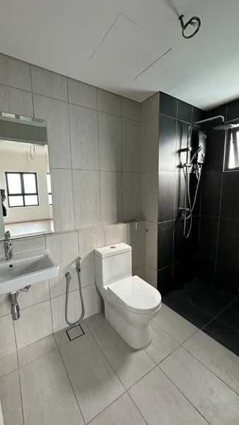 Kediaman Servis untuk Dijual di Teja @ Subang Jaya City Centre (SJCC) - HENRI . - Bathroom - PropertyGuru.com.my