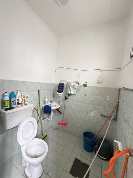 2-storey Terraced House for Sale in Mutiara Rini (Skudai) - William Loke - Bathroom - PropertyGuru.com.my