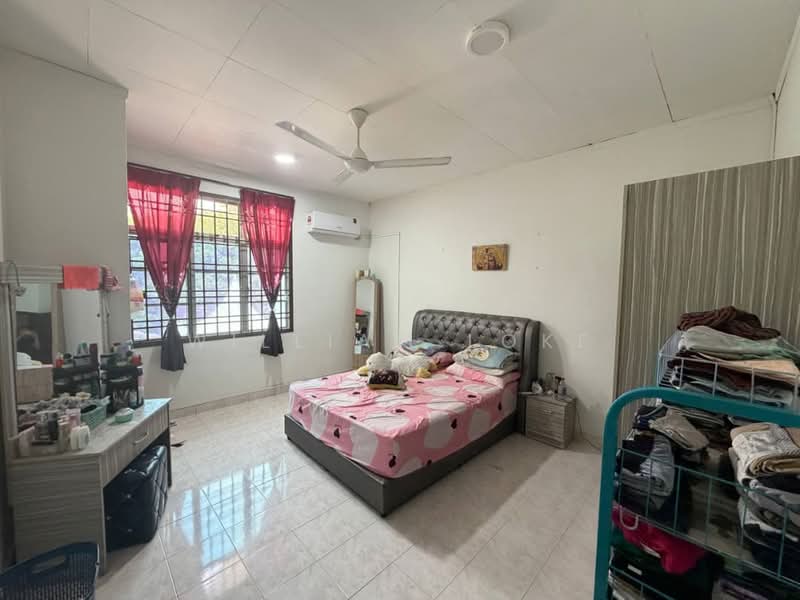 2-storey Terraced House for Sale in Mutiara Rini (Skudai) - William Loke - Bedroom - PropertyGuru.com.my