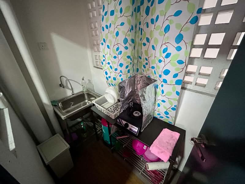 Condominium for Sale at Seri Tijanni - Azli Ibrahim - Kitchen - PropertyGuru.com.my