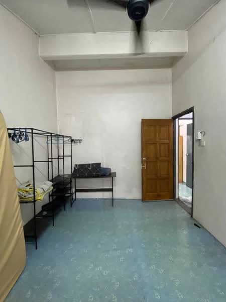 Rumah Teres 2 Tingkat untuk Disewa di Taman Desa Cemerlang (Ulu Tiram) - VJ Toh - PropertyGuru.com.my