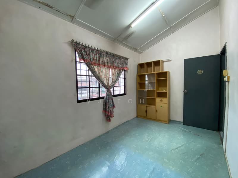 Rumah Teres 2 Tingkat untuk Disewa di Taman Desa Cemerlang (Ulu Tiram) - VJ Toh - PropertyGuru.com.my