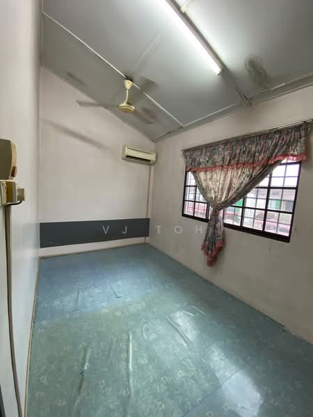 Rumah Teres 2 Tingkat untuk Disewa di Taman Desa Cemerlang (Ulu Tiram) - VJ Toh - PropertyGuru.com.my