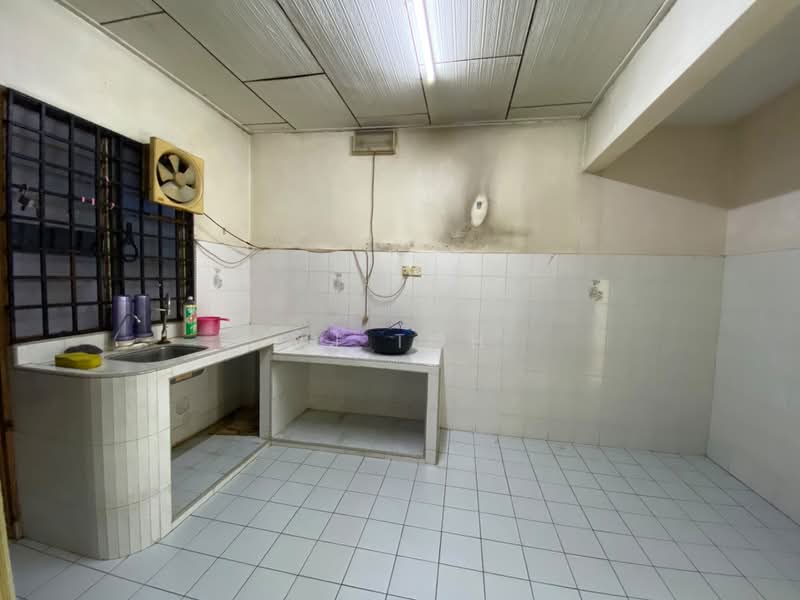 Rumah Teres 2 Tingkat untuk Disewa di Taman Desa Cemerlang (Ulu Tiram) - VJ Toh - PropertyGuru.com.my