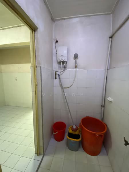 Rumah Teres 2 Tingkat untuk Disewa di Taman Desa Cemerlang (Ulu Tiram) - VJ Toh - PropertyGuru.com.my