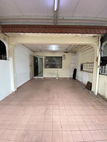 Rumah Teres 2 Tingkat untuk Disewa di Taman Desa Cemerlang (Ulu Tiram) - VJ Toh - PropertyGuru.com.my