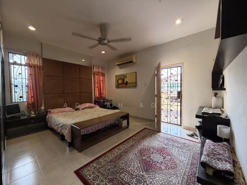 Semi-Detached House for Sale in Bandar Teknologi Kajang (Kajang) - Adilah Adib - Bedroom - PropertyGuru.com.my