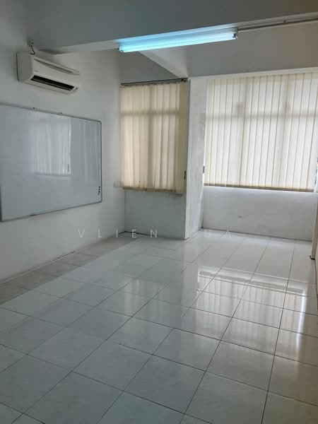 Shop / Office for Rent in Taman Daya (Johor Bahru) - Vlien Lua - PropertyGuru.com.my
