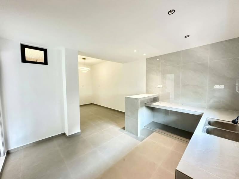Rumah Teres 2-Tingkat untuk Dijual di Skudai (Johor) - Joanne Yong - Kitchen - PropertyGuru.com.my