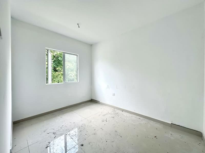 Semi-Detached House for Sale in Shah Alam (Selangor) - Izzah Alias - PropertyGuru.com.my