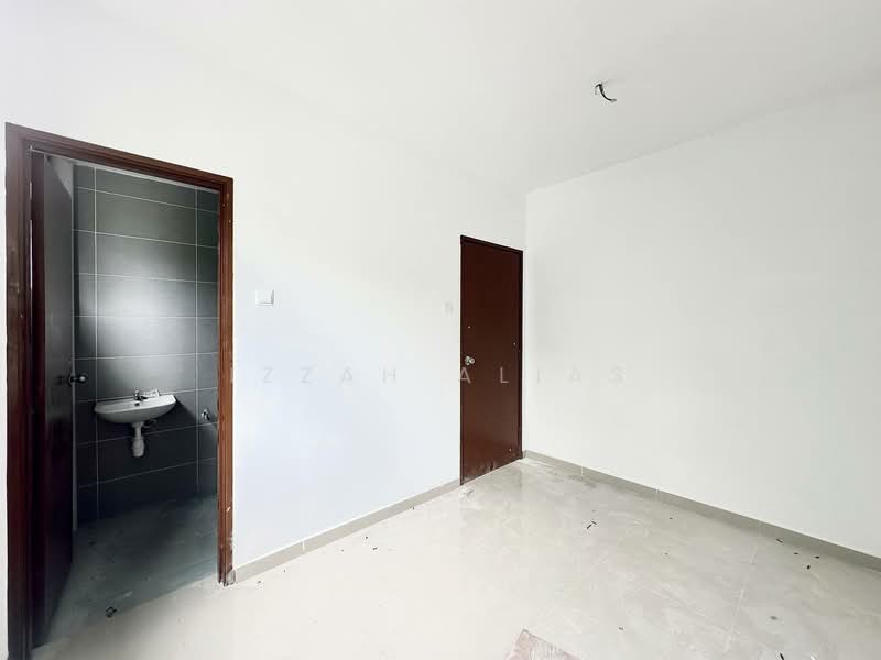 Semi-Detached House for Sale in Shah Alam (Selangor) - Izzah Alias - PropertyGuru.com.my