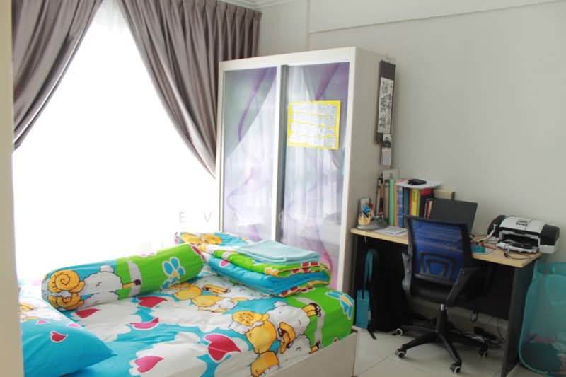 Kondominium untuk Dijual di First Residence (Residensi Unggul) - Eva Chun - PropertyGuru.com.my