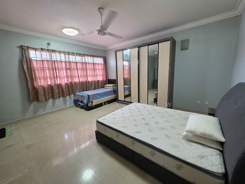 Rumah Teres 2 Tingkat untuk Dijual di Taman Seri Taming (Cheras) - Tommy Liew - Bedroom - PropertyGuru.com.my