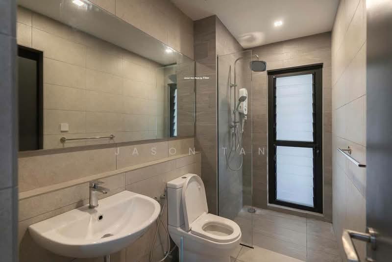 Servis Apartment untuk Disewa di Atwater : Service Residences - Jason Tan - Bathroom - PropertyGuru.com.my