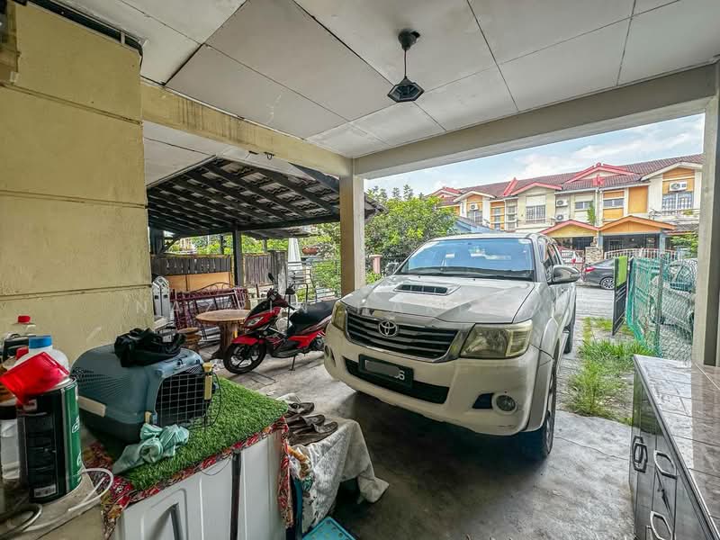 Rumah Teres untuk Dijual di Sungai Buloh (Selangor) - Nazrin Hakimin - Exterior - PropertyGuru.com.my