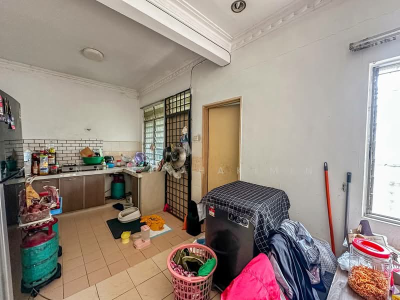 Rumah Teres untuk Dijual di Sungai Buloh (Selangor) - Nazrin Hakimin - Kitchen - PropertyGuru.com.my