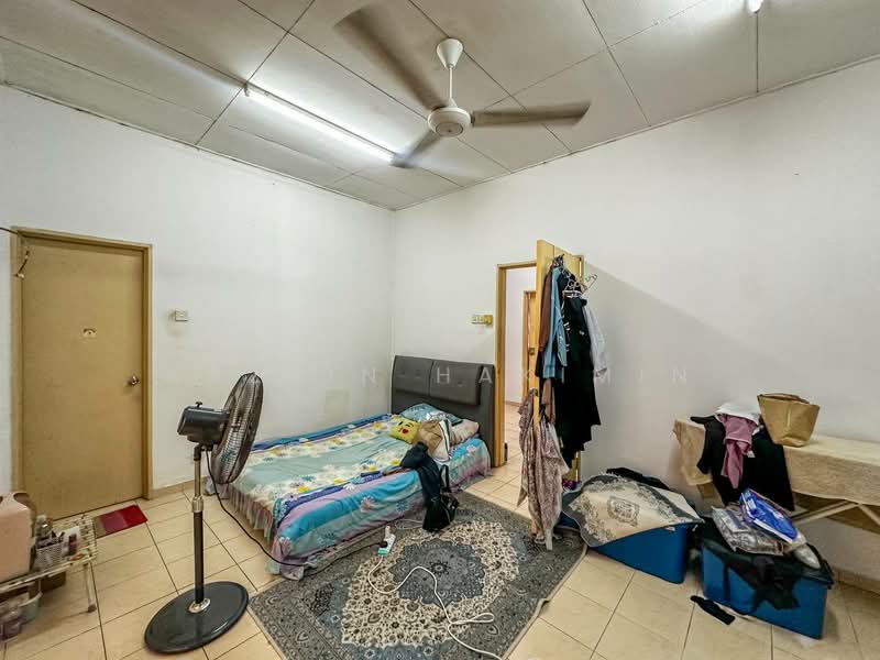Rumah Teres untuk Dijual di Sungai Buloh (Selangor) - Nazrin Hakimin - Bedroom - PropertyGuru.com.my