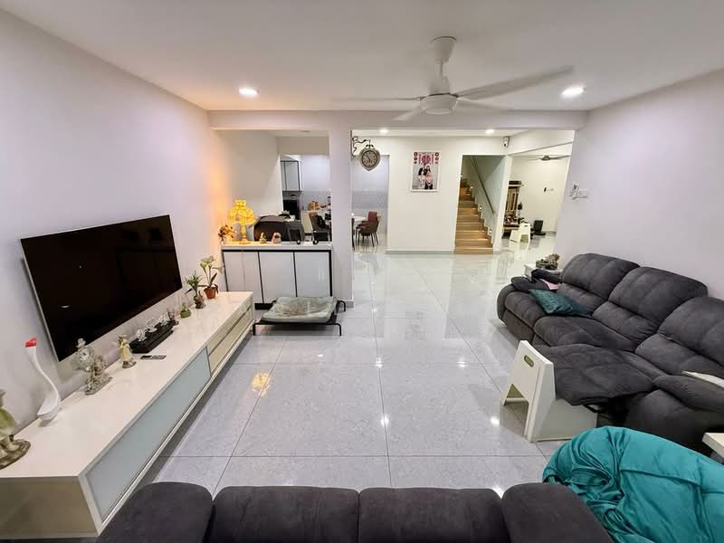 2-storey Terraced House for Sale in Bandar Tun Hussein Onn (Cheras) - Danilo Lim - Living Room - PropertyGuru.com.my