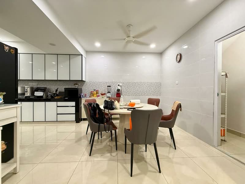 2-storey Terraced House for Sale in Bandar Tun Hussein Onn (Cheras) - Danilo Lim - Dining Room - PropertyGuru.com.my
