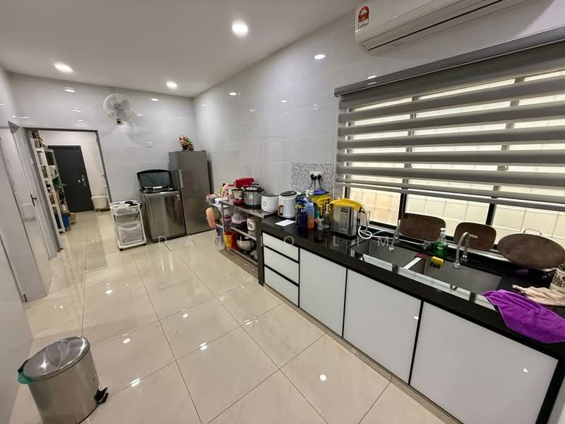 2-storey Terraced House for Sale in Bandar Tun Hussein Onn (Cheras) - Danilo Lim - Kitchen - PropertyGuru.com.my