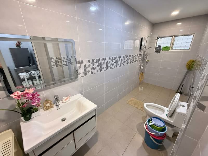 2-storey Terraced House for Sale in Bandar Tun Hussein Onn (Cheras) - Danilo Lim - Bathroom - PropertyGuru.com.my