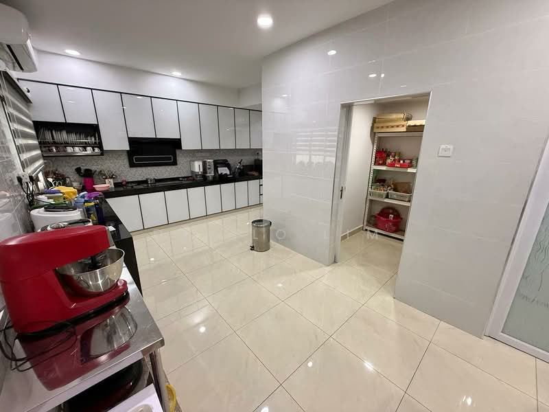 2-storey Terraced House for Sale in Bandar Tun Hussein Onn (Cheras) - Danilo Lim - Kitchen - PropertyGuru.com.my