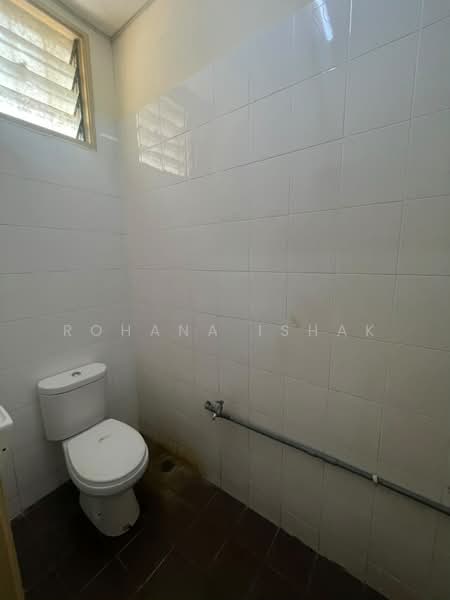Kedai untuk Disewa di Puncak Alam (Selangor) - Rohana Ishak - Bathroom - PropertyGuru.com.my