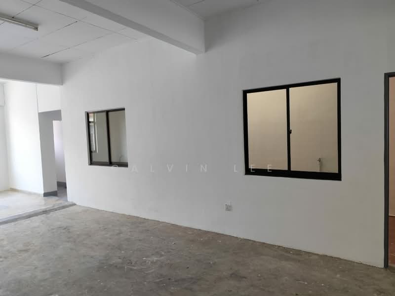 Shop for Rent in Taman Puteri Wangsa (Ulu Tiram) - Calvin Lee - Interior - PropertyGuru.com.my