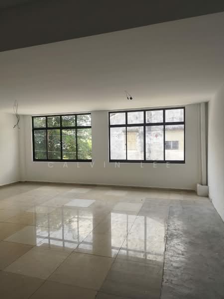 Shop for Rent in Taman Puteri Wangsa (Ulu Tiram) - Calvin Lee - Interior - PropertyGuru.com.my