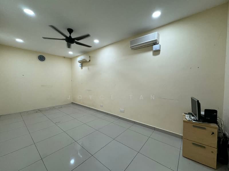 Office for Sale in Seksyen 51 (Petaling Jaya) - Joyce Tan - Interior - PropertyGuru.com.my