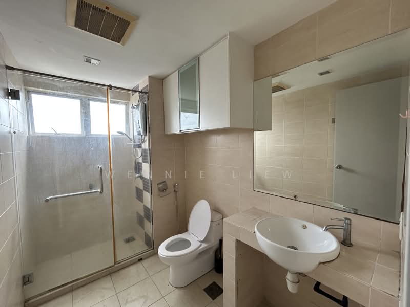 Kondominium untuk Disewa di Cova Suites - Wennie Liew - Bathroom - PropertyGuru.com.my