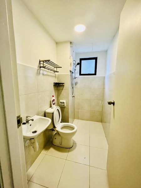Condominium for Rent at TRI PINNACLE - Joyce Lim - Bathroom - PropertyGuru.com.my
