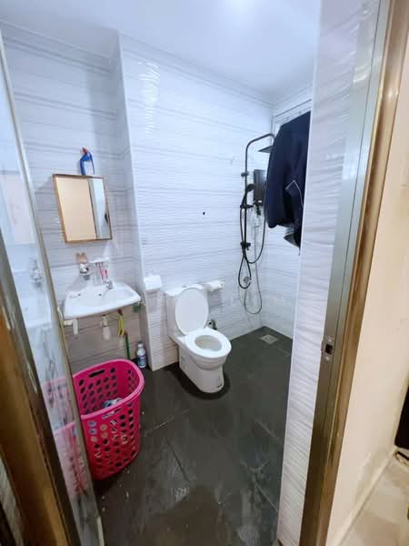 Rumah Teres 2 Tingkat untuk Dijual di Permas Jaya (Johor Bahru) - Karl Lim - Bathroom - PropertyGuru.com.my