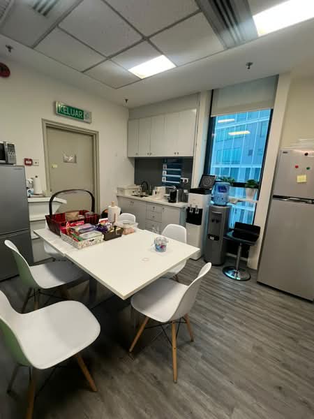 Office for Rent in Bukit Bintang (KL City Centre) - Lyn . - Kitchen - PropertyGuru.com.my